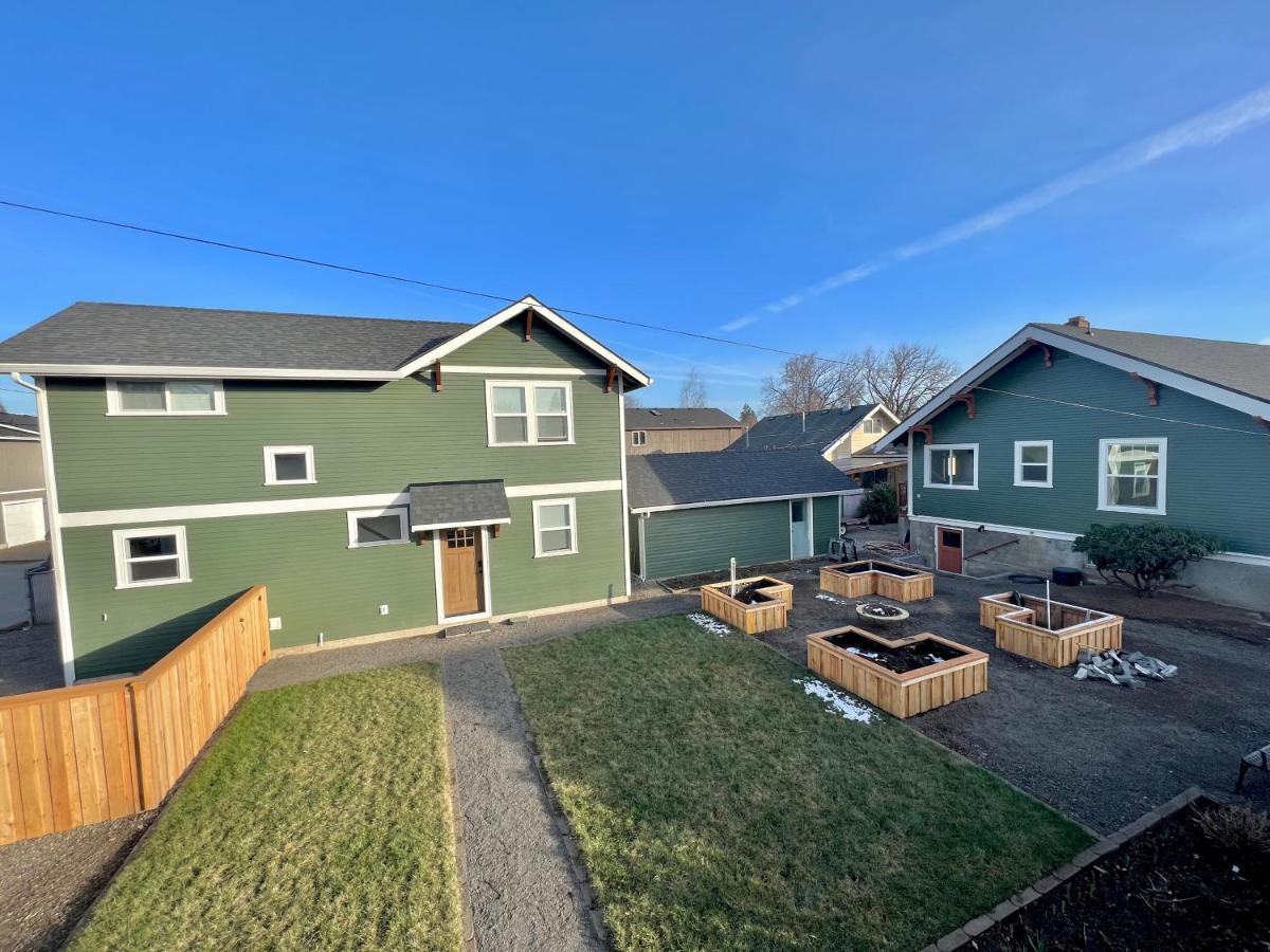 Brand New Custom Built Cottage In Downtown W/Pool! Сейлем Экстерьер фото